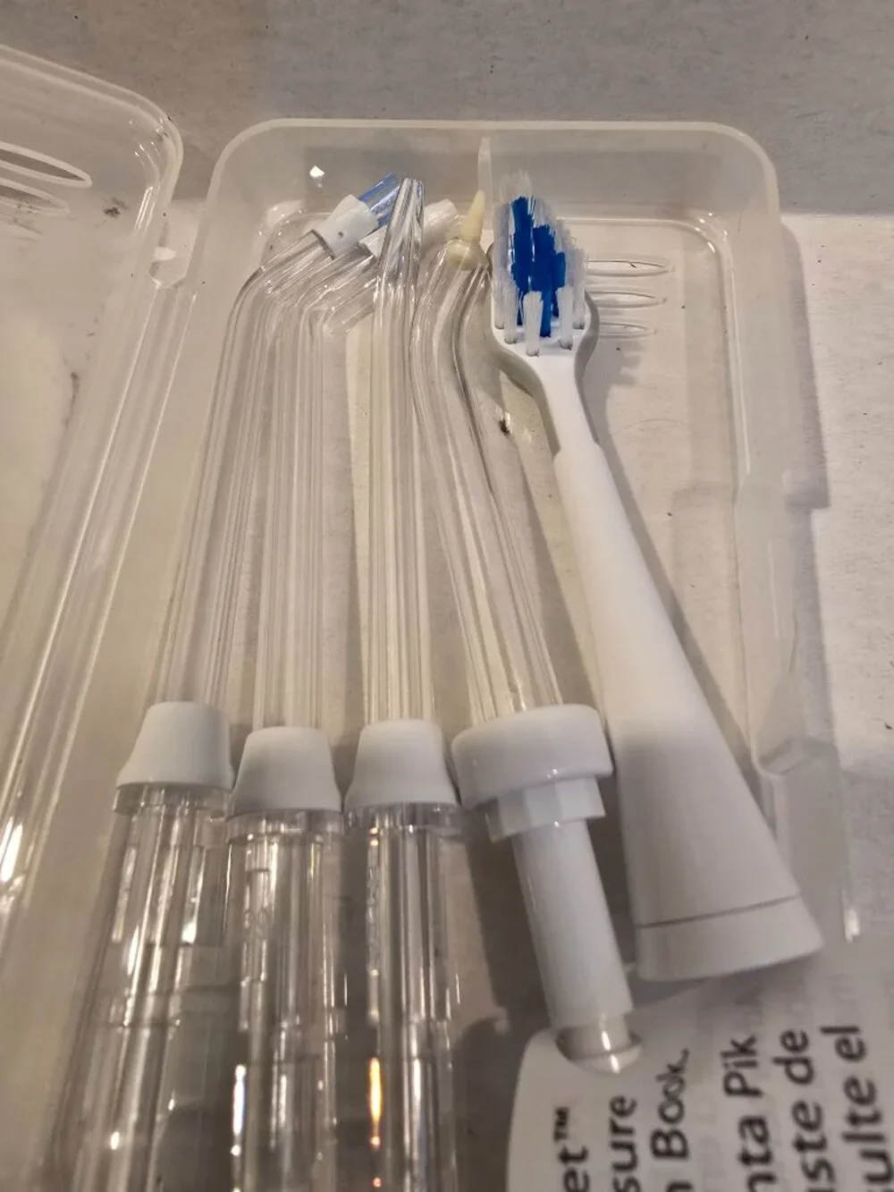 Water Pik Replacement Tips 5 Piks in Case NEW